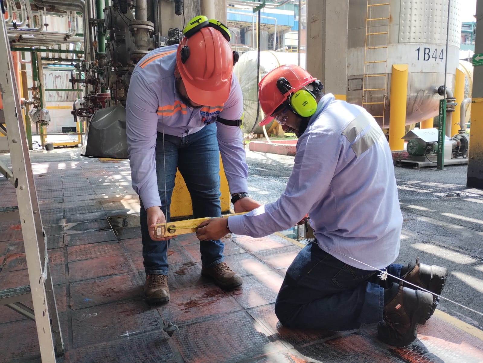 SOLUCIONES INDUSTRIALES A LA MEDIDA