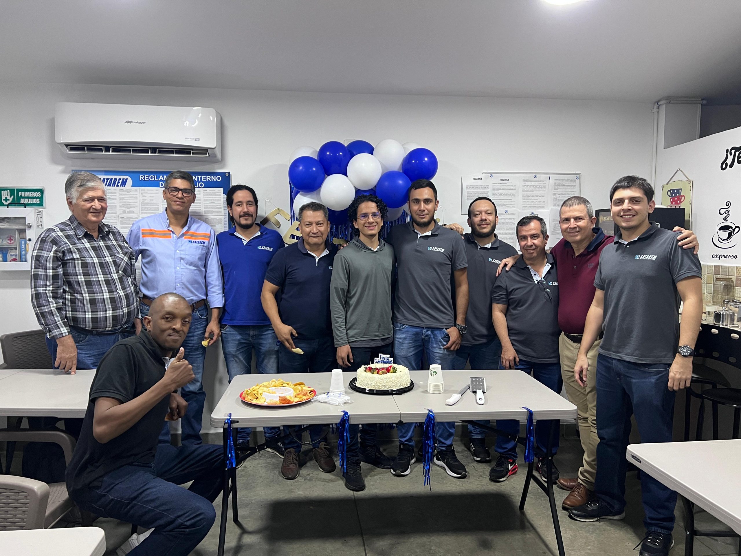 Celebramos los cumpleaños de agosto en familia